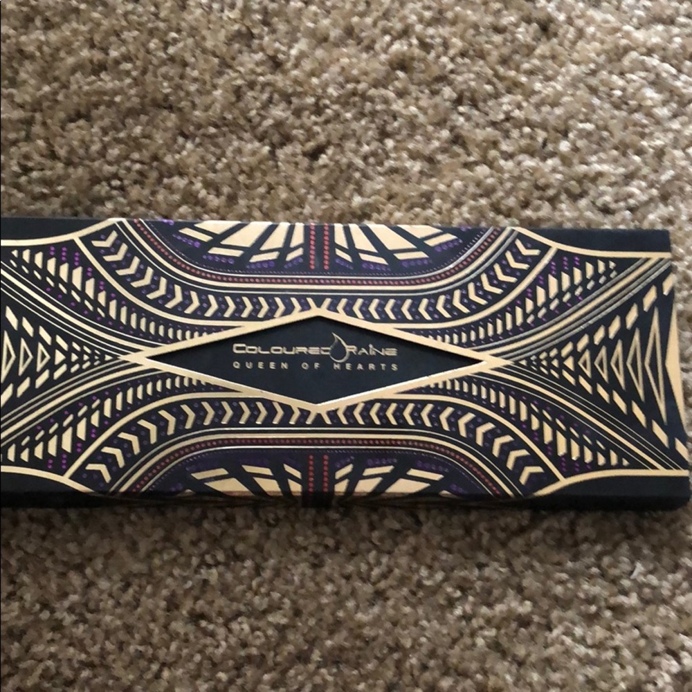 CULT FAVE QUEEN OF HEARTS